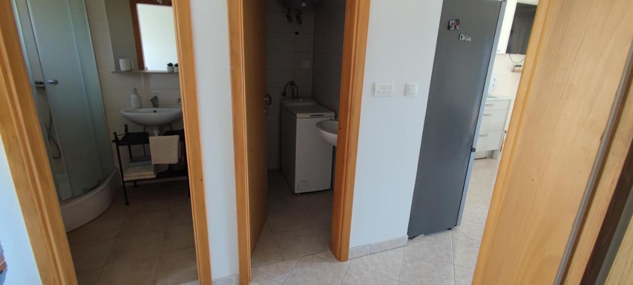 Apartman Mila Marina Exterior photo